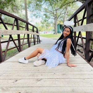 Meet your Posher, Juliana